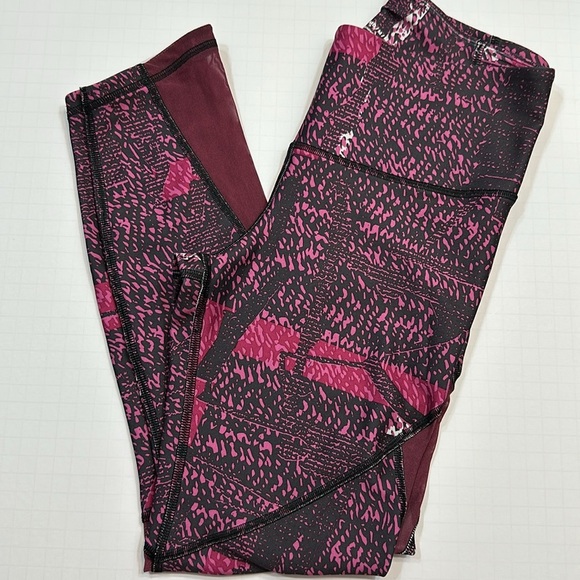 Under Armour Pants - Under Armour compression legging size medium